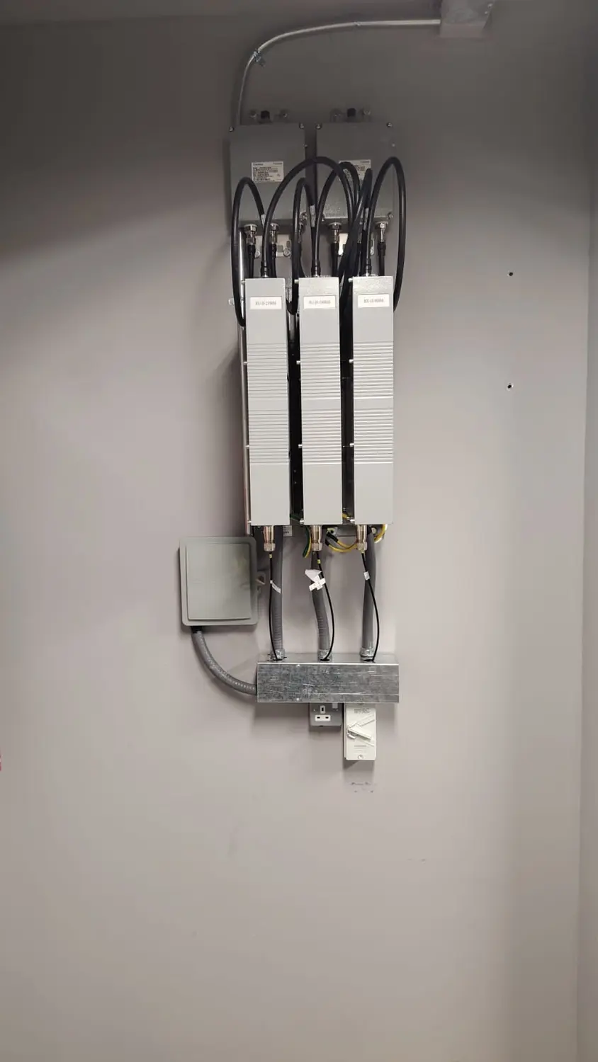 Active DAS remote units at KAFD 2.11